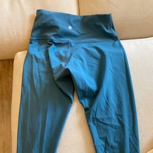 Lululemon, size 6 legging